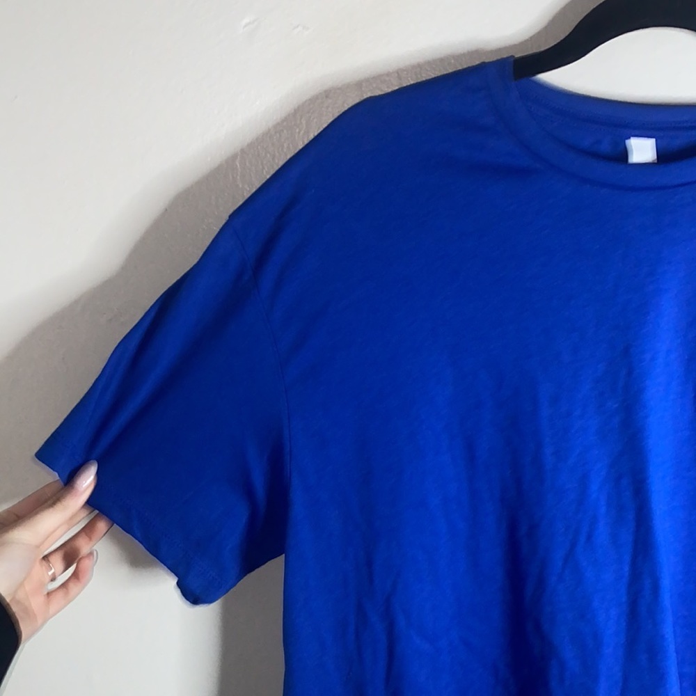 🎲Cropped royal blue short sleeved top! - Picture 2 of 7